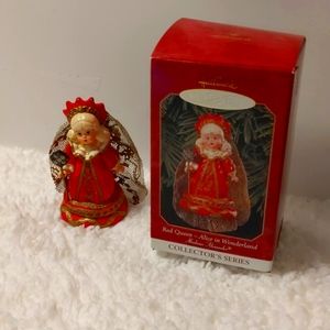 Christmas ornaments Red_ Queen_ Alice in wonderlan